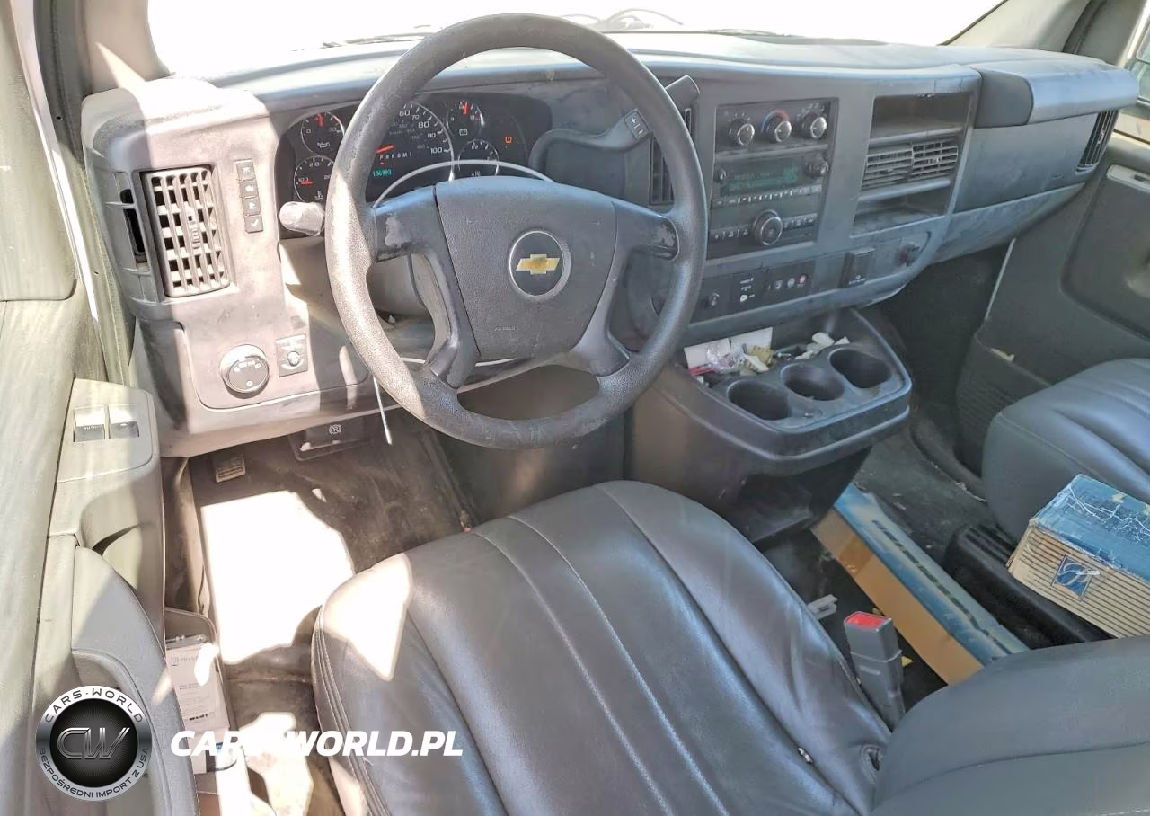 2015 Chevrolet Express 2500 Cargo Delivery Van VIN:1GCWGFFF8F1106493 - 8