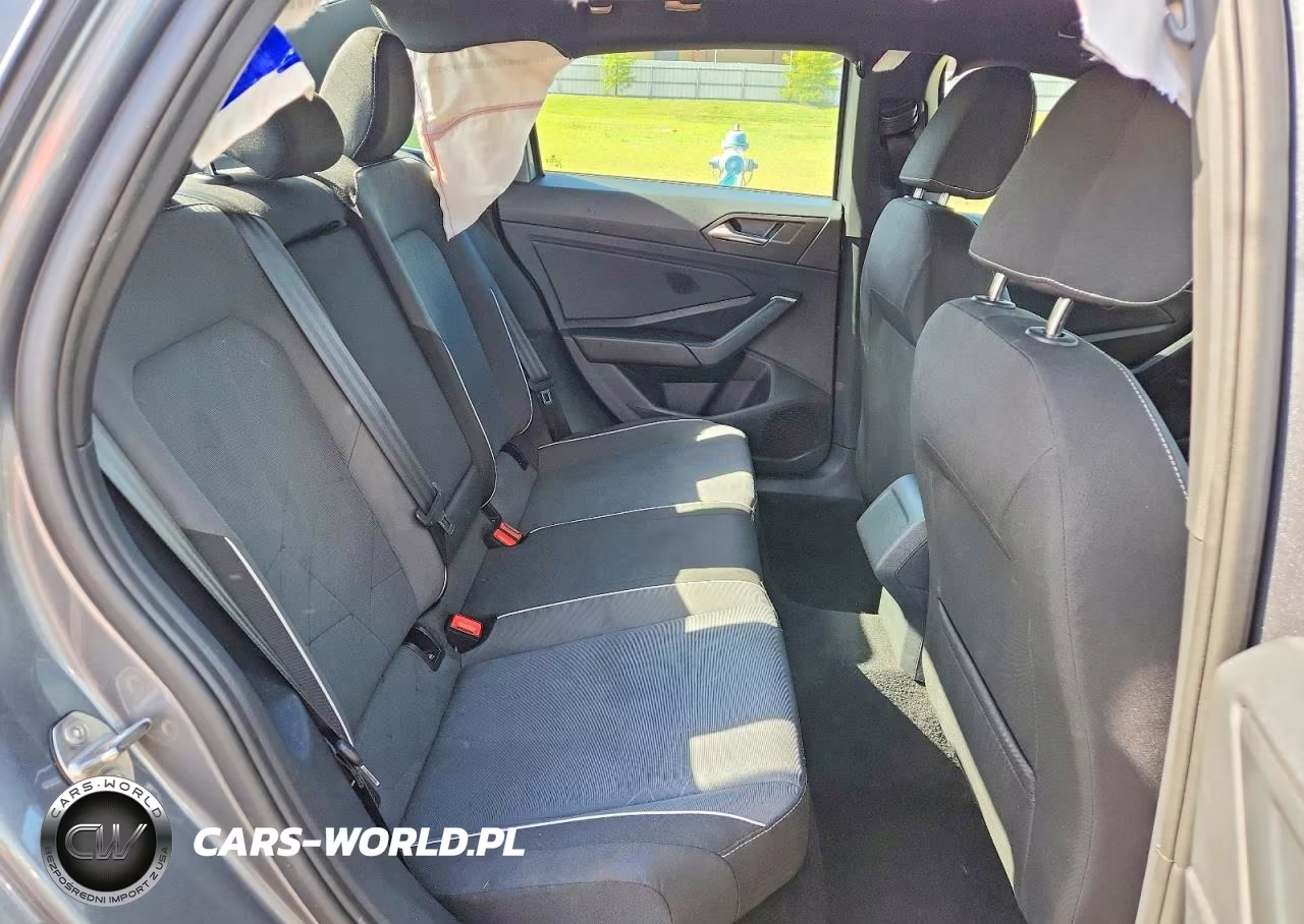 2025 Volkswagen Jetta Sport VIN:3VWBX7BU3SM041068 - 10