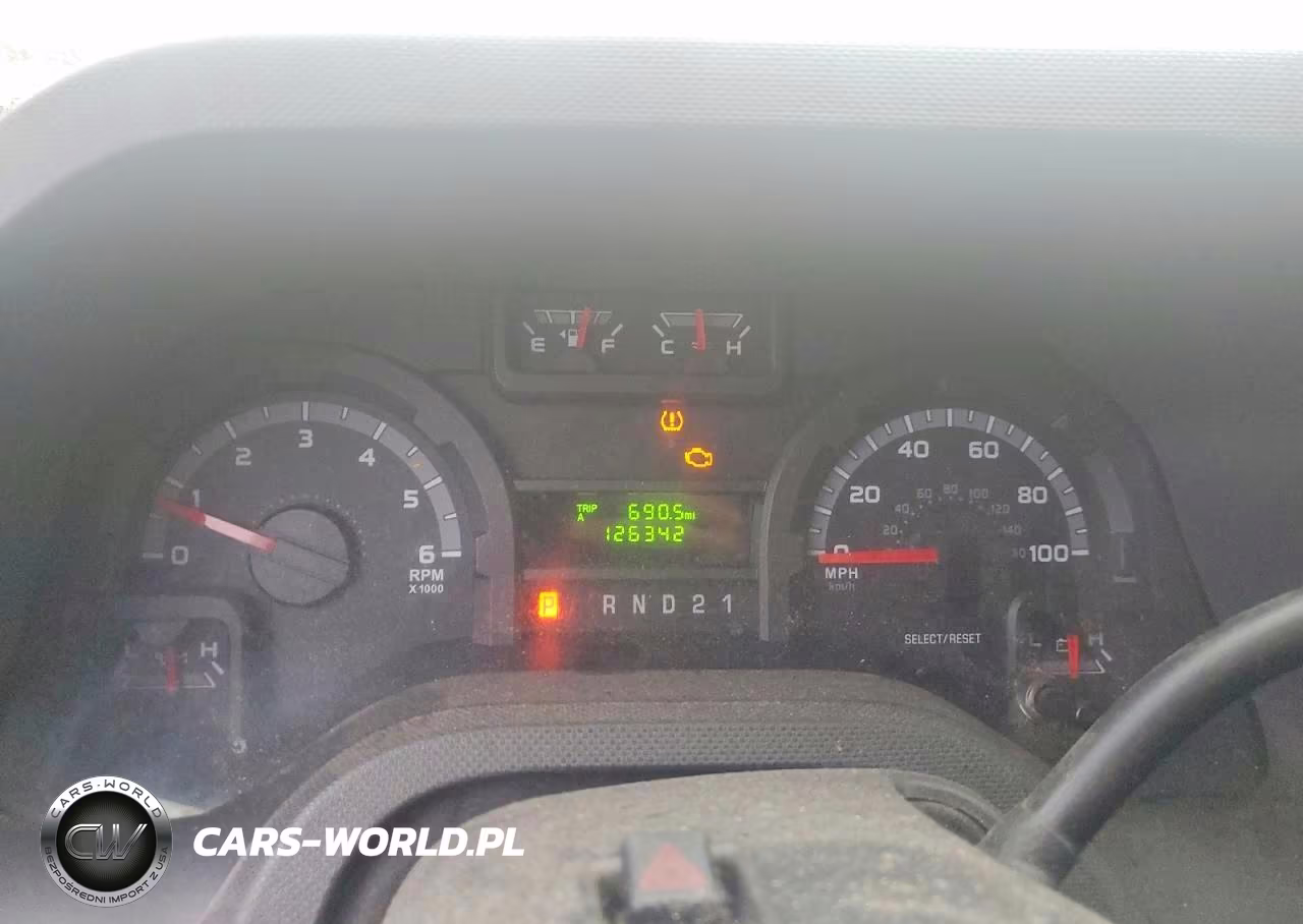 2010 Ford Econoline E250 Van VIN:1FTNE2EL9ADA19775 - 8