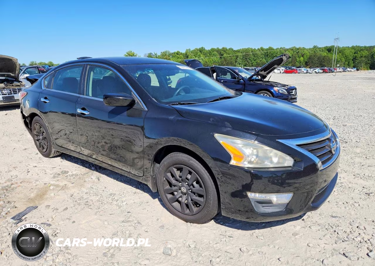 2015 Nissan Altima 2.5 S VIN:1N4AL3AP6FC435675 - 4