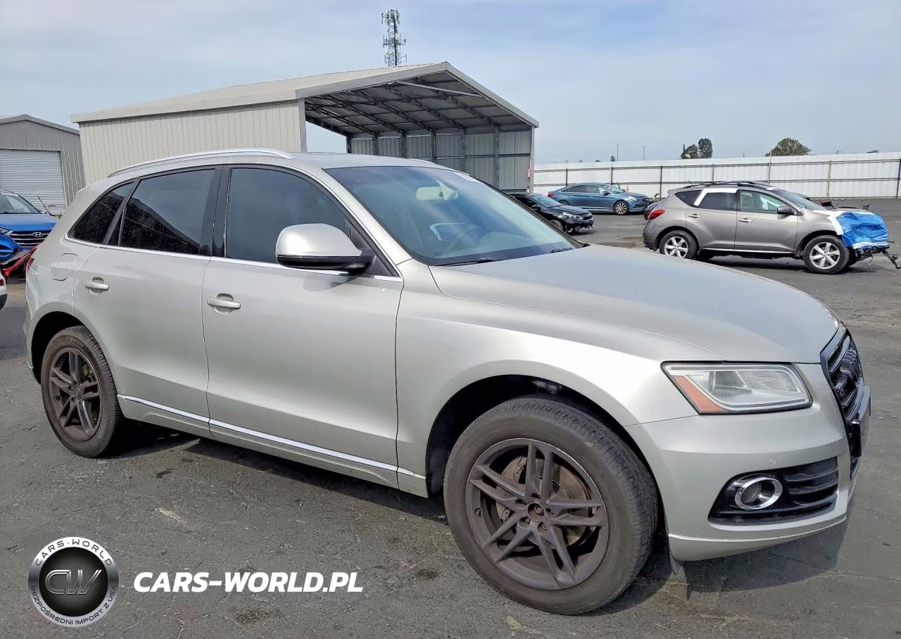 2014 Audi Q5 Premium Plus VIN:WA1LFAFP1EA130922 - 4