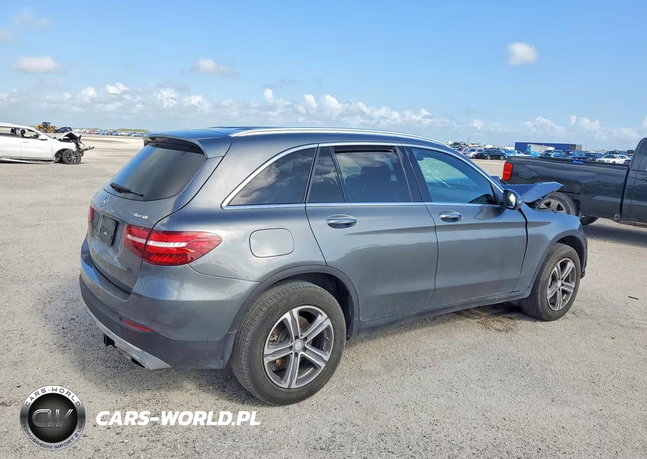 2017 Mercedes-Benz Glc 300 4Matic VIN:WDC0G4KB4HF121800 - 3