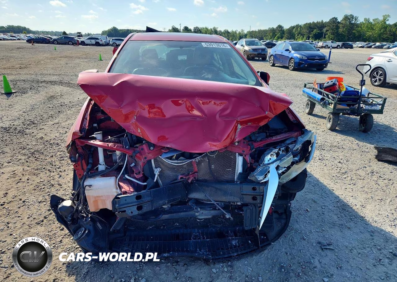 2015 Toyota Corolla Le Plus VIN:2T1BURHE5FC370750 - 5