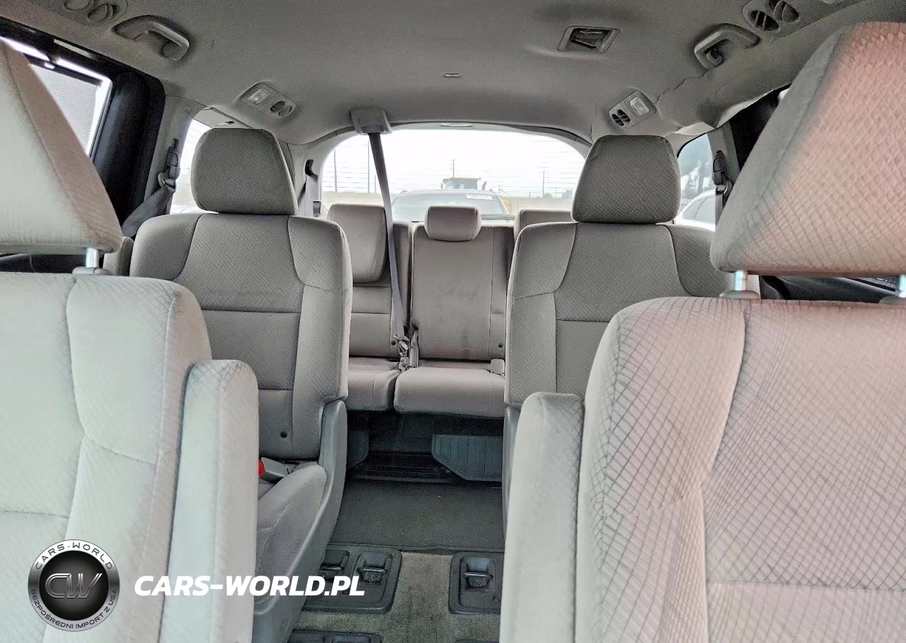 2017 Honda Odyssey Se VIN:5FNRL5H34HB023210 - 10