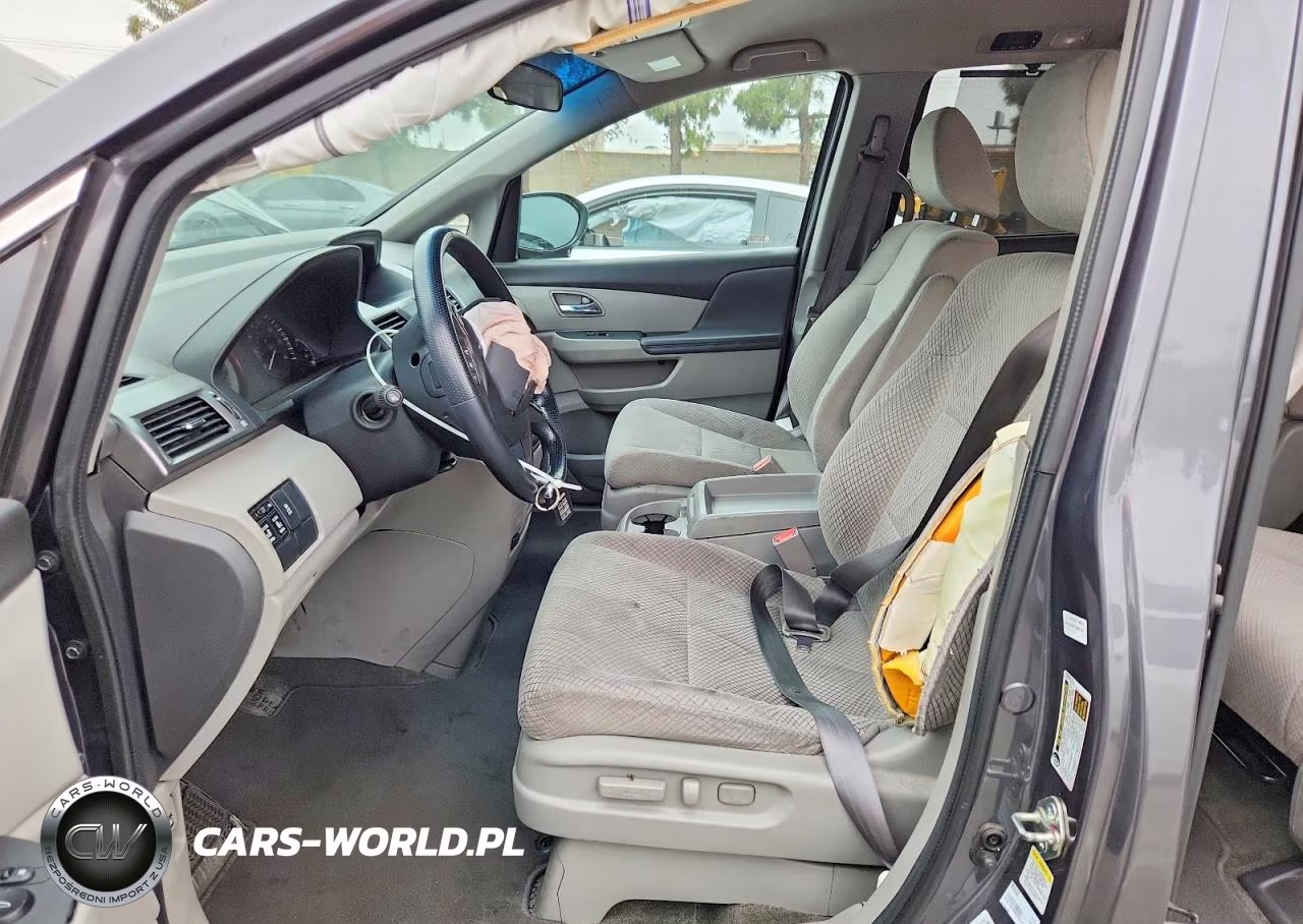 2017 Honda Odyssey Se VIN:5FNRL5H34HB023210 - 7