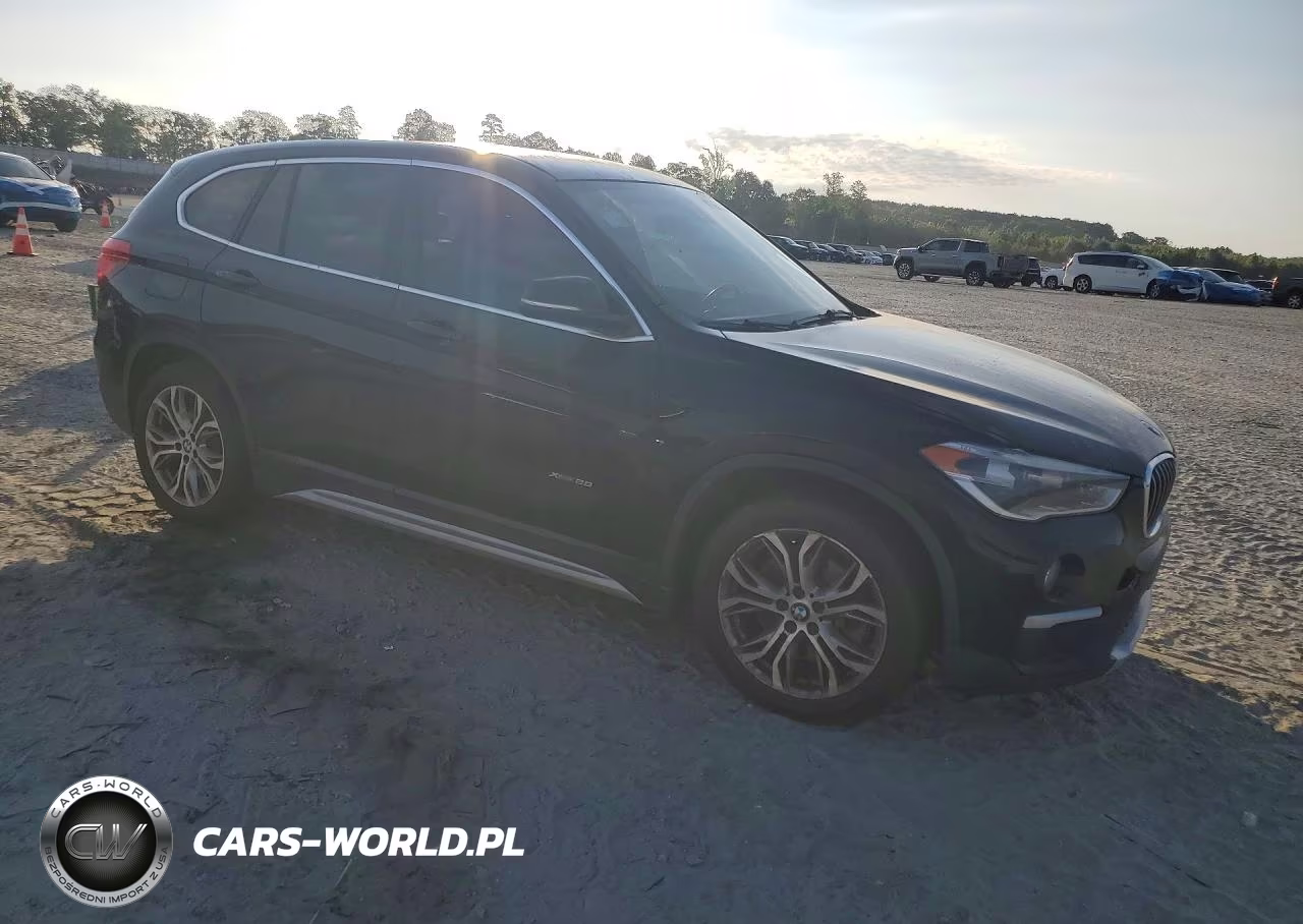 2018 BMW X1 xDrive28I VIN:WBXHT3C34J5F92921 - 4