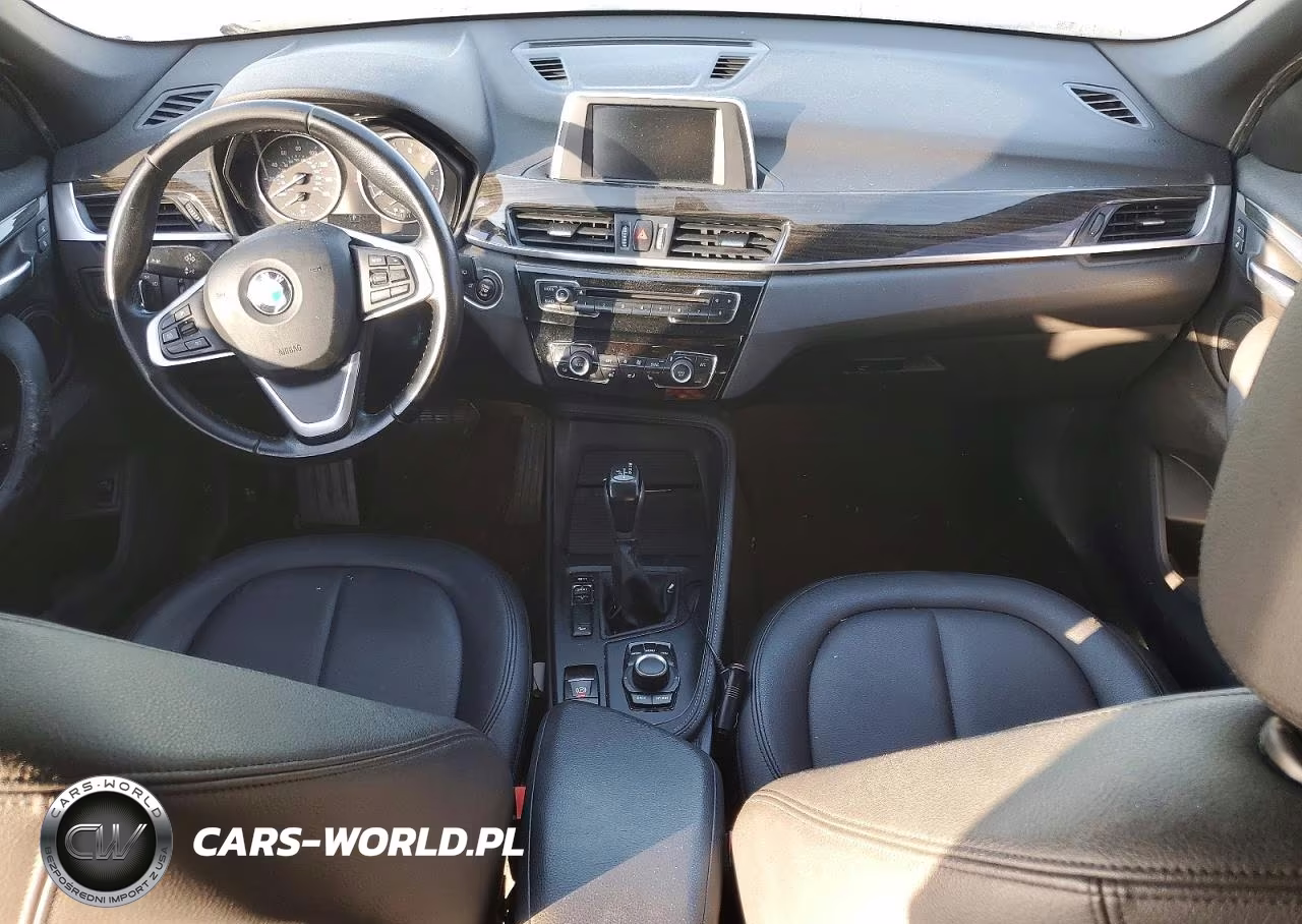 2018 BMW X1 xDrive28I VIN:WBXHT3C34J5F92921 - 8