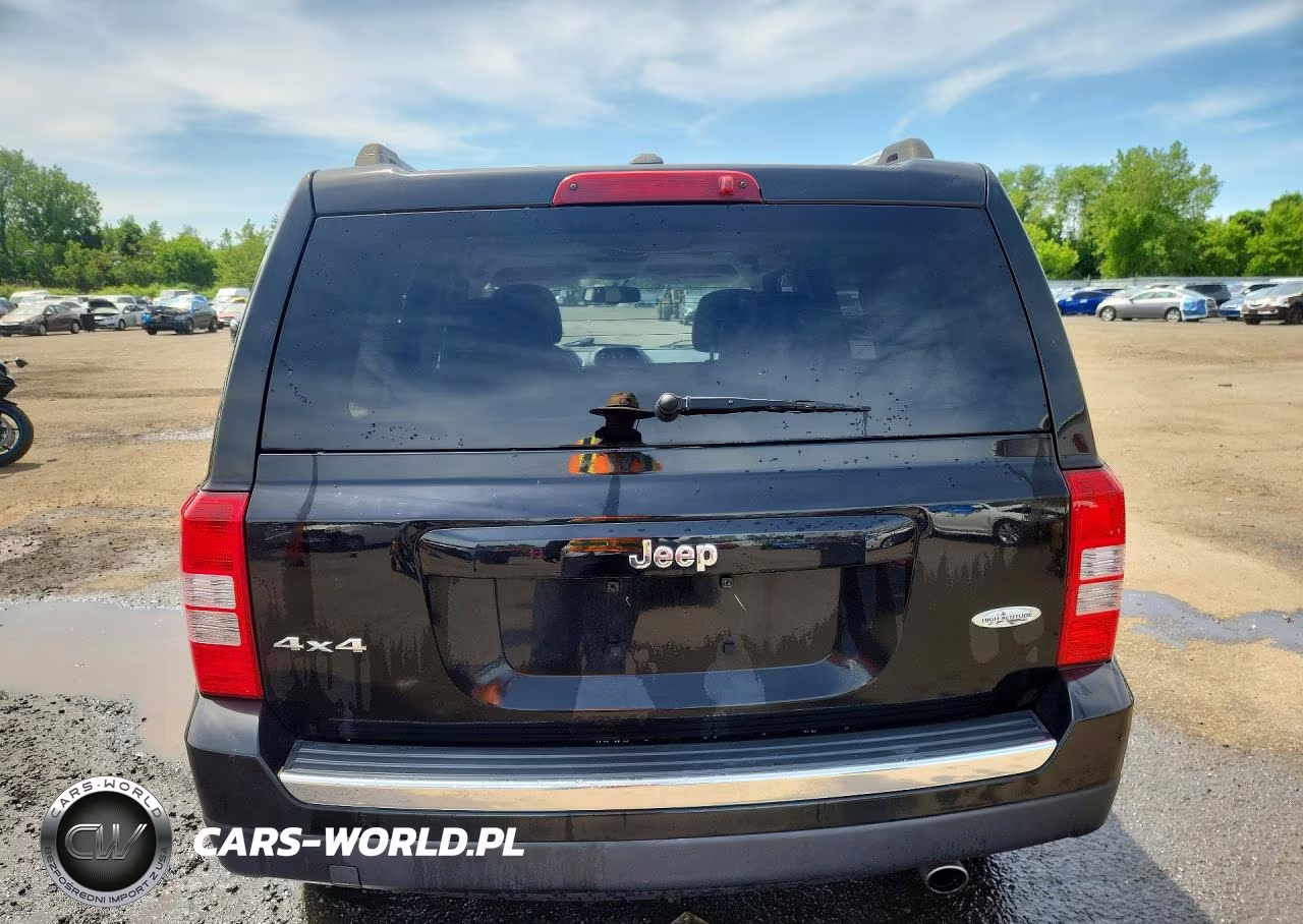2016 Jeep Patriot Latitude VIN:1C4NJRFB5GD659081 - 6