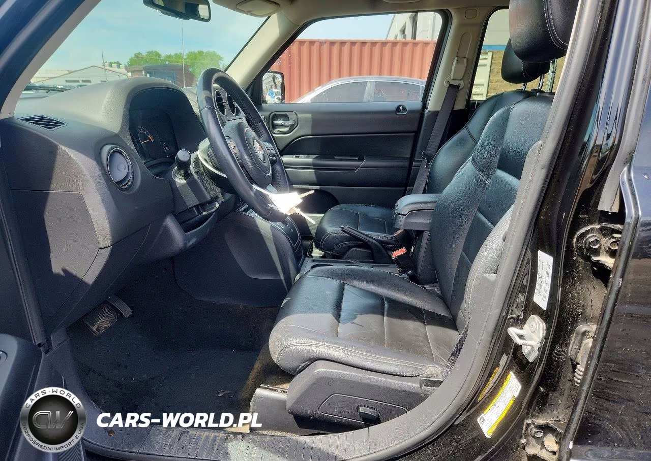 2016 Jeep Patriot Latitude VIN:1C4NJRFB5GD659081 - 7