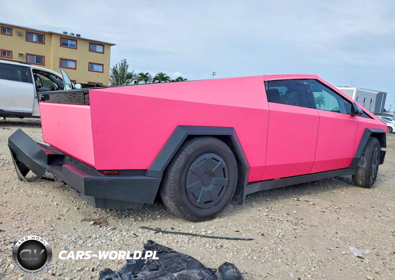 2024 Tesla Cybertruck VIN:7G2CEHED2RA034183 - 3