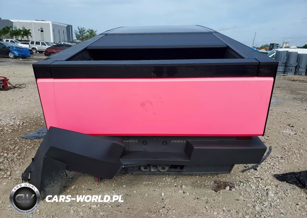 2024 Tesla Cybertruck VIN:7G2CEHED2RA034183 - 6