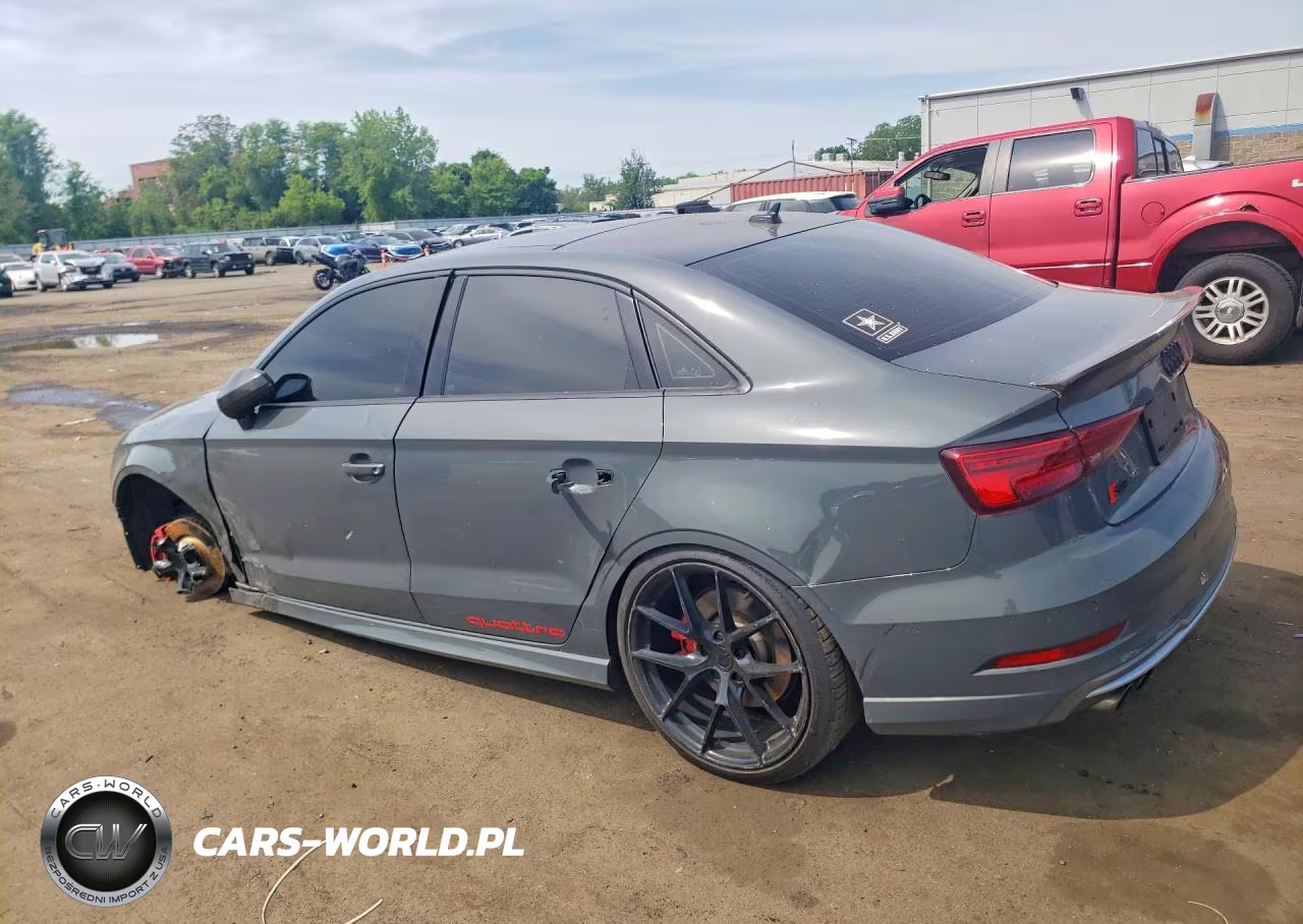 2017 Audi S3 Premium Plus VIN:WAUB1GFFXH1042737 - 2