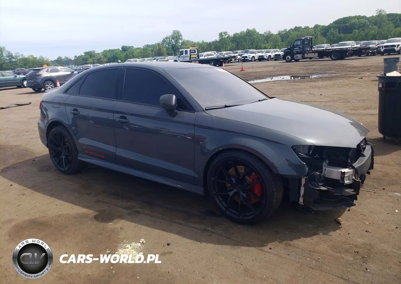 2017 Audi S3 Premium Plus VIN:WAUB1GFFXH1042737 - 4