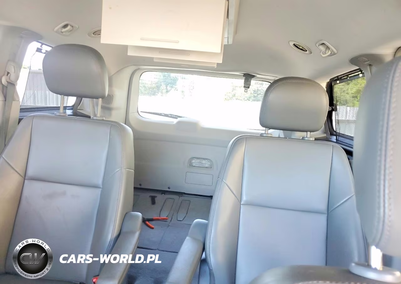 2011 Volkswagen Routan Se VIN:2V4RW3DG5BR670639 - 10