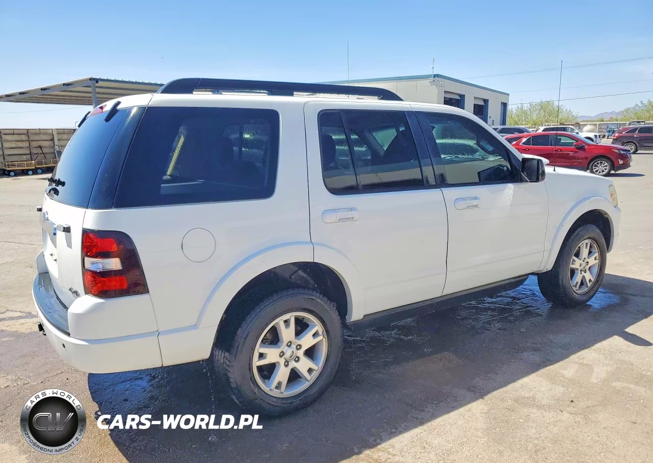 2010 Ford Explorer Xlt VIN:1FMEU7DE2AUA86104 - 3
