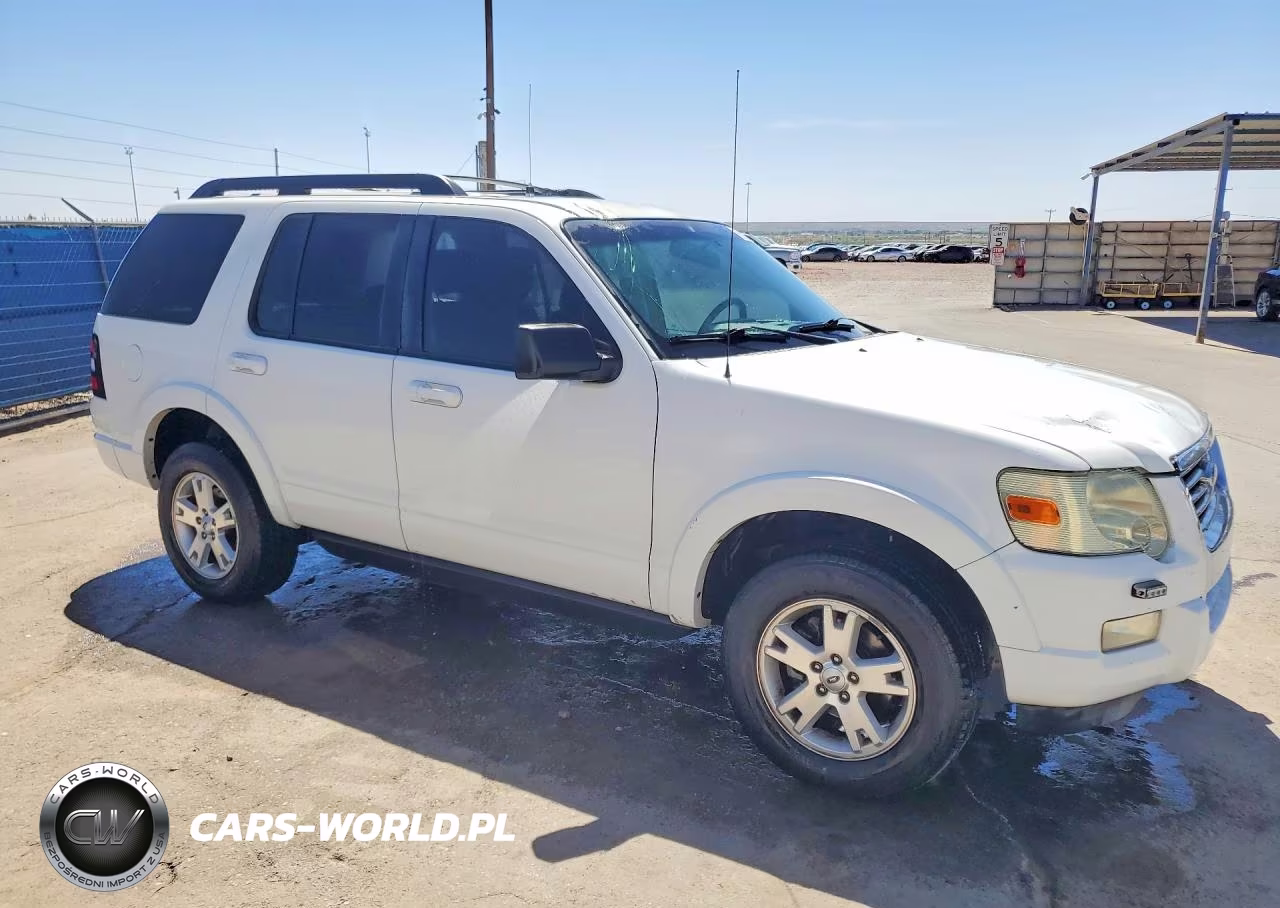 2010 Ford Explorer Xlt VIN:1FMEU7DE2AUA86104 - 4