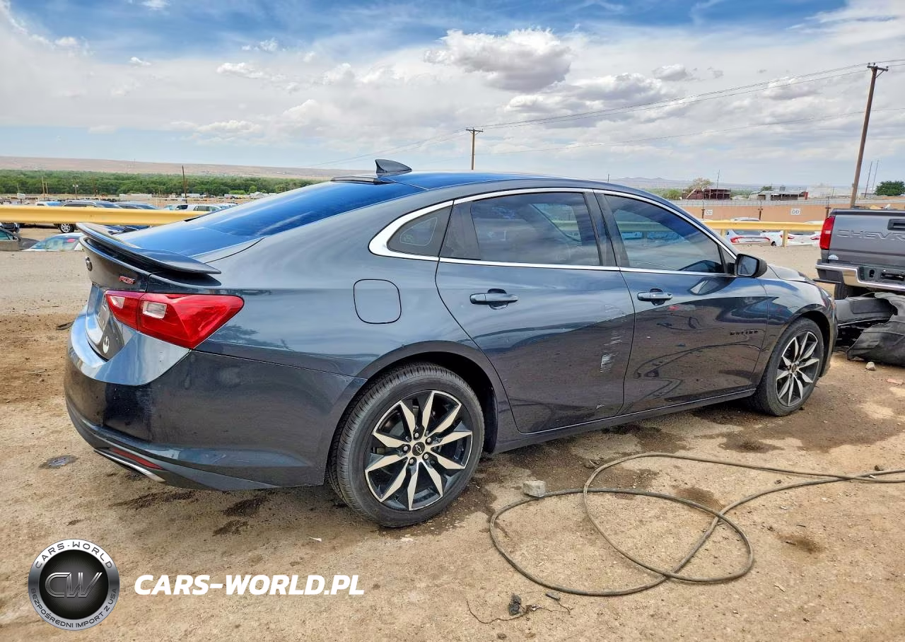 2020 Chevrolet Malibu Rs VIN:1G1ZG5ST9LF149184 - 3