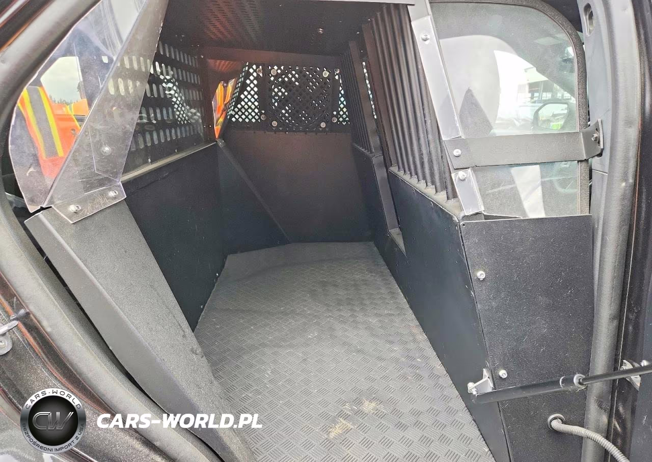 2024 Ford Explorer Police Interceptor VIN:1FM5K8AB1RGA64952 - 11