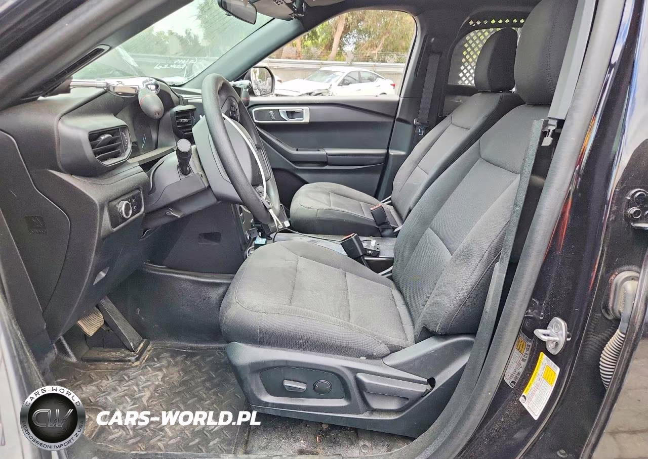 2024 Ford Explorer Police Interceptor VIN:1FM5K8AB1RGA64952 - 7