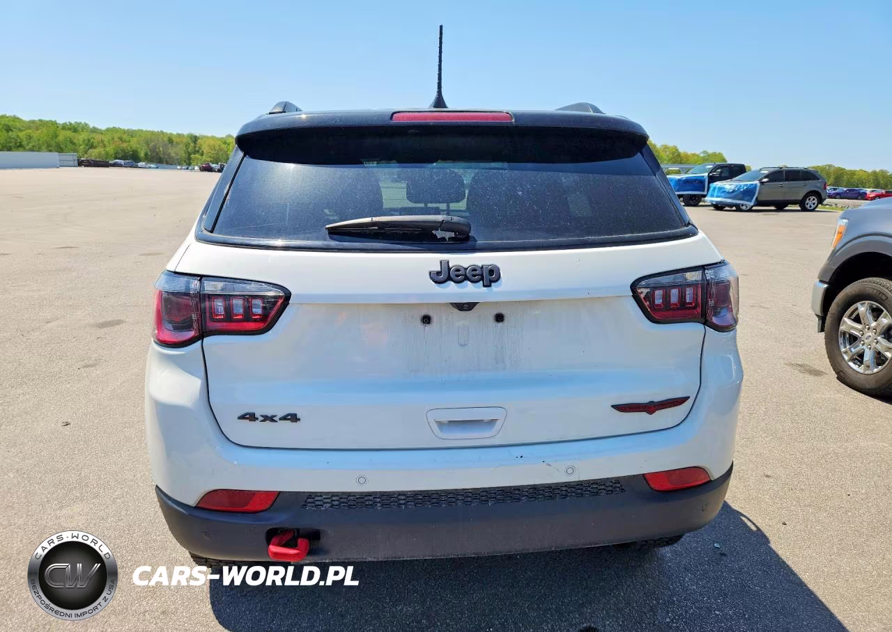 2025 Jeep Compass Trailhawk VIN:3C4NJDDN2ST564044 - 6