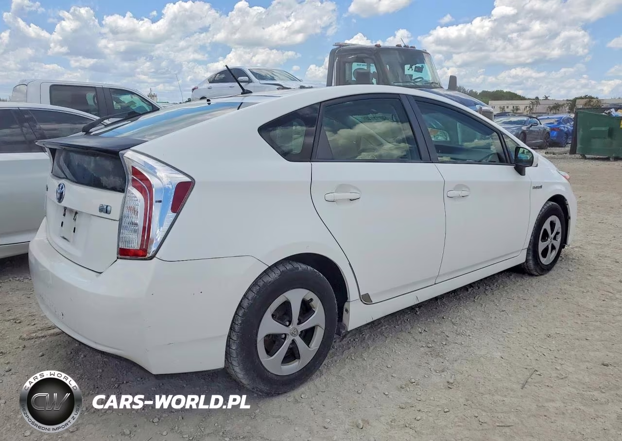 2012 Toyota Prius Two VIN:JTDKN3DU6C5494946 - 3