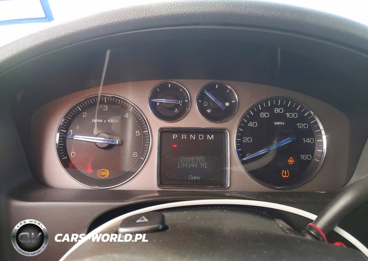2007 Cadillac Escalade Luxury VIN:1GYEC63887R310124 - 9