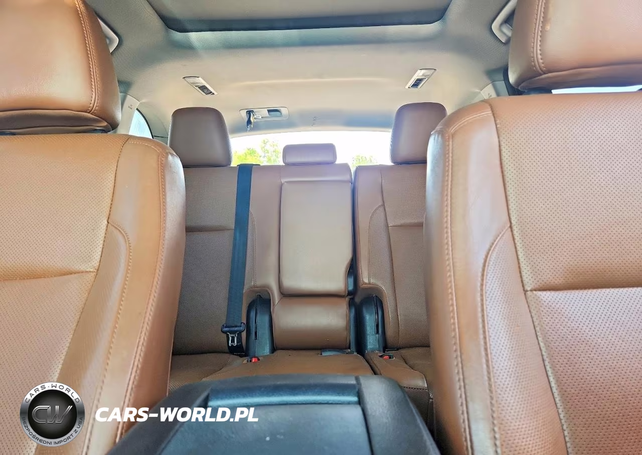 2019 Toyota Highlander Limited Platinum VIN:5TDDZRFH4KS995066 - 10