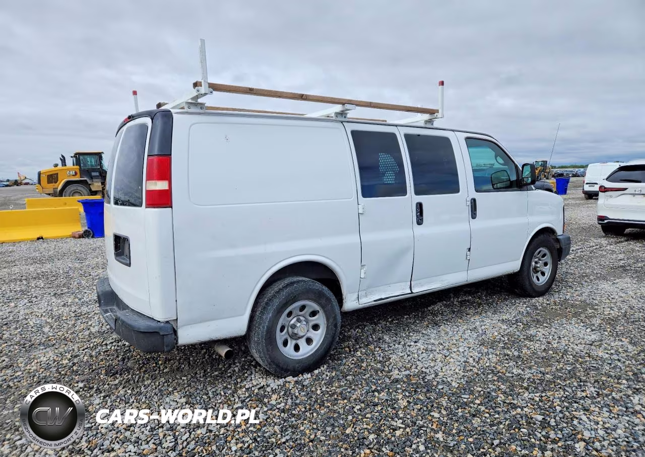 2014 Chevrolet Express G1500 VIN:1GCSGAFX7E1150817 - 3