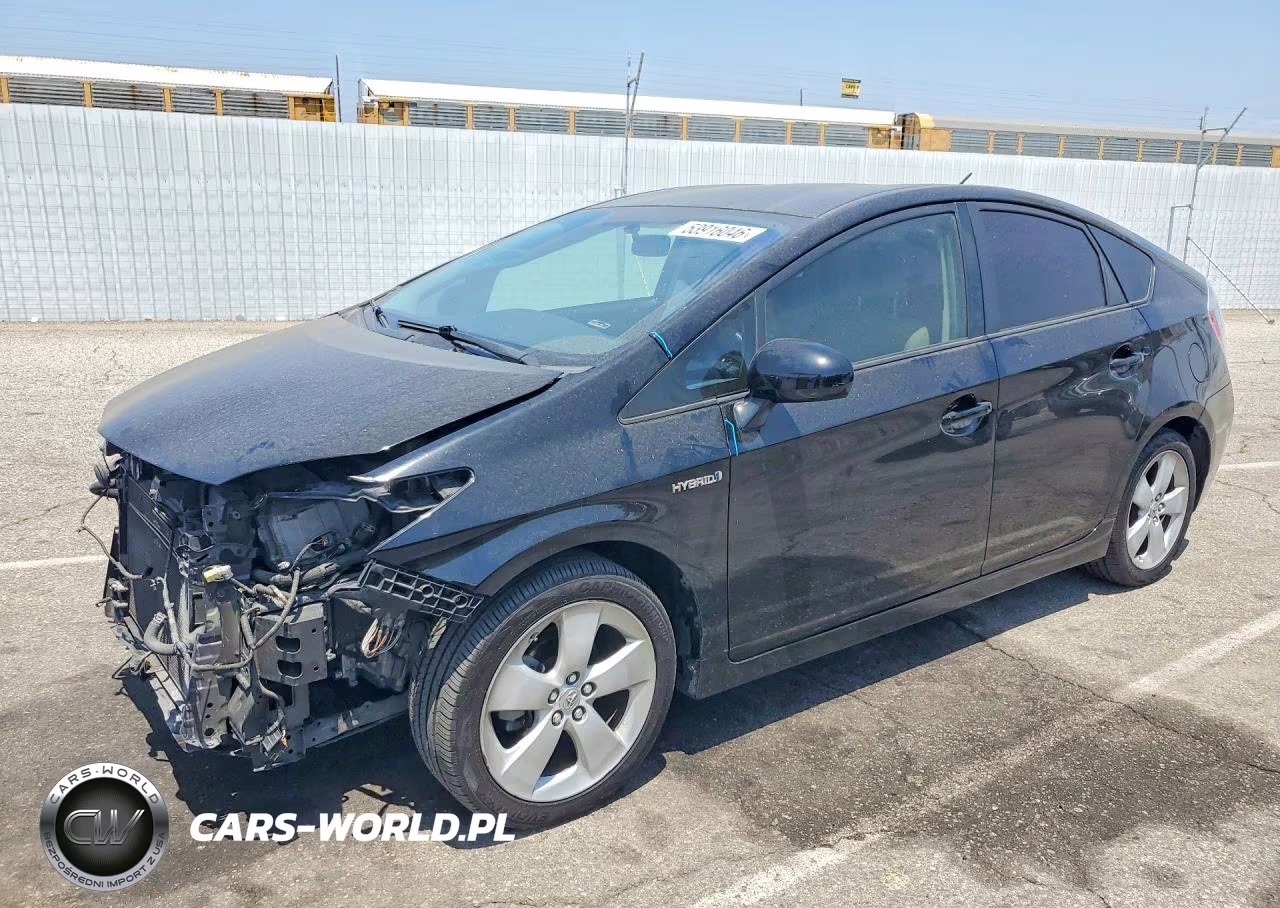 2015 Toyota Prius Two – zdjęcie 1 z 13