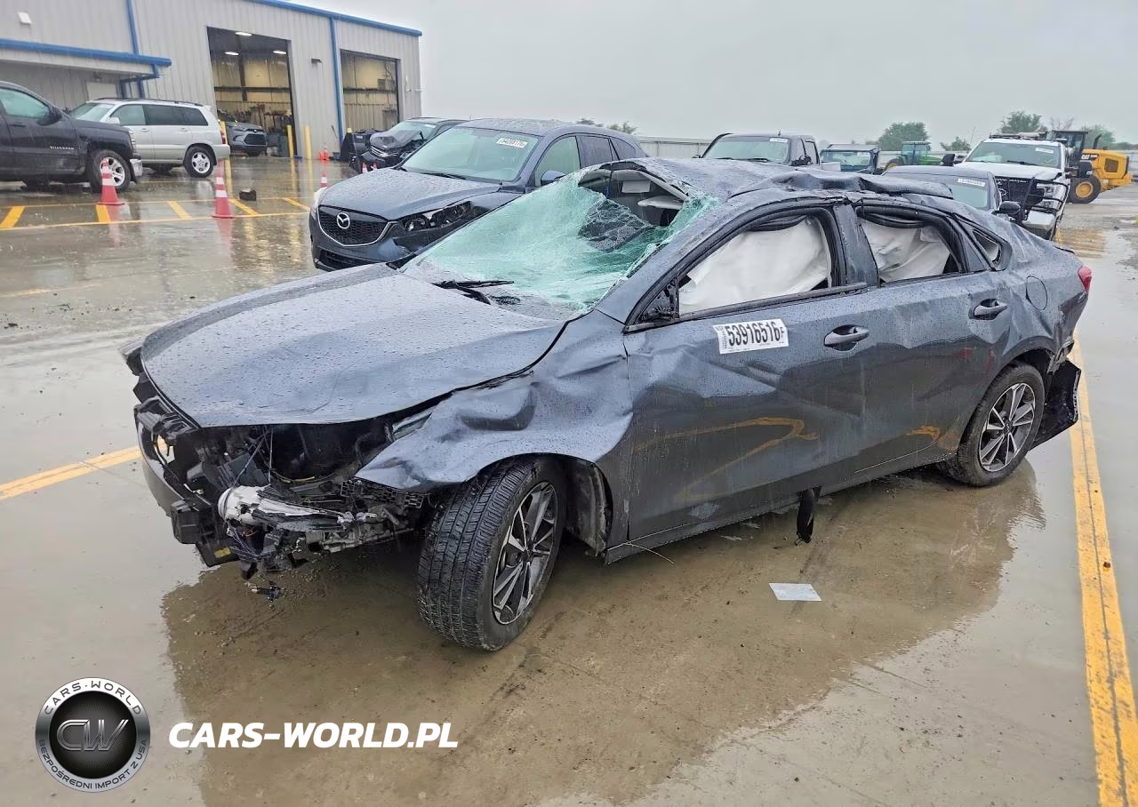 2022 Kia Forte Lxs – zdjęcie 1 z 12