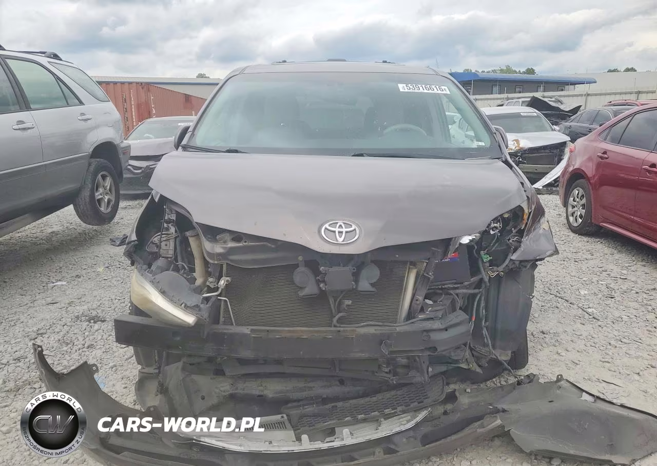 2013 Toyota Sienna VIN:5TDYK3DC4DS327846 - 5