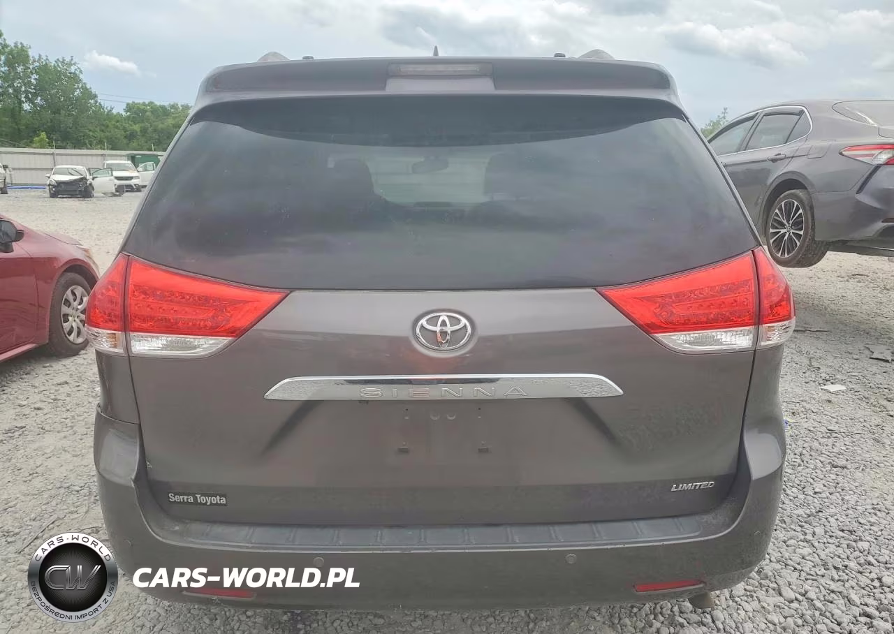 2013 Toyota Sienna VIN:5TDYK3DC4DS327846 - 6