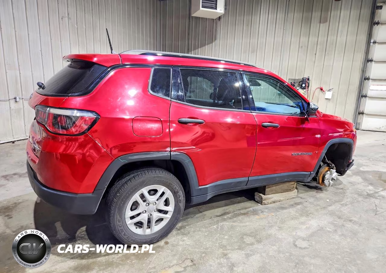 2018 Jeep Compass Sport VIN:3C4NJDABXJT163284 - 3