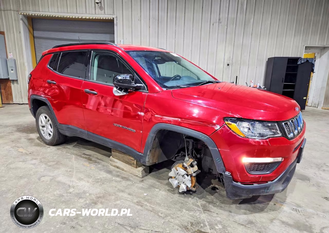 2018 Jeep Compass Sport VIN:3C4NJDABXJT163284 - 4