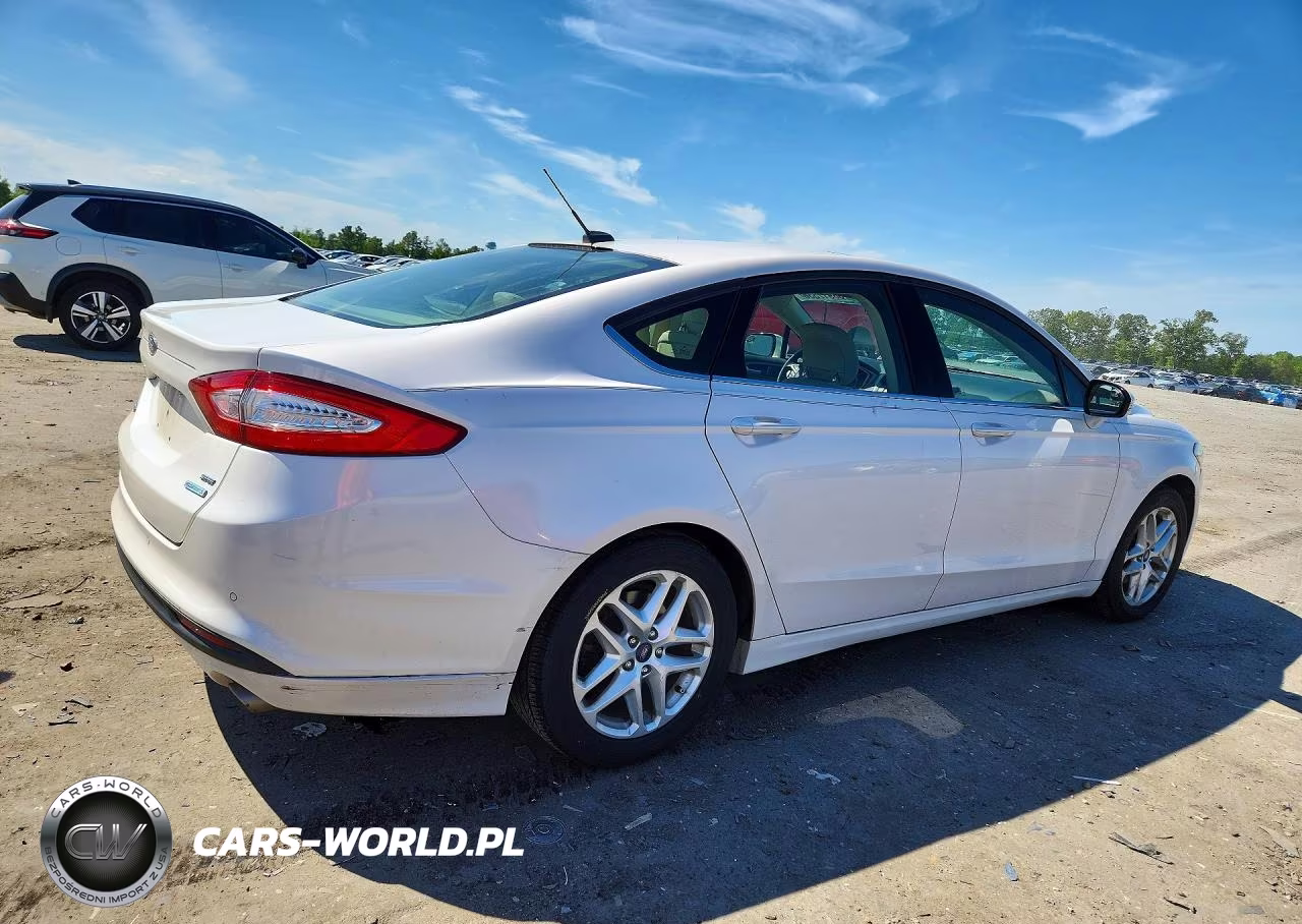 2013 Ford Fusion Se VIN:3FA6P0HR7DR137330 - 3