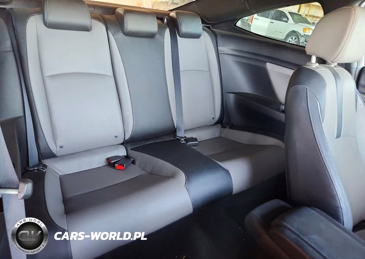 2016 Honda Civic Touring VIN:2HGFC3B90GH360536 - 10
