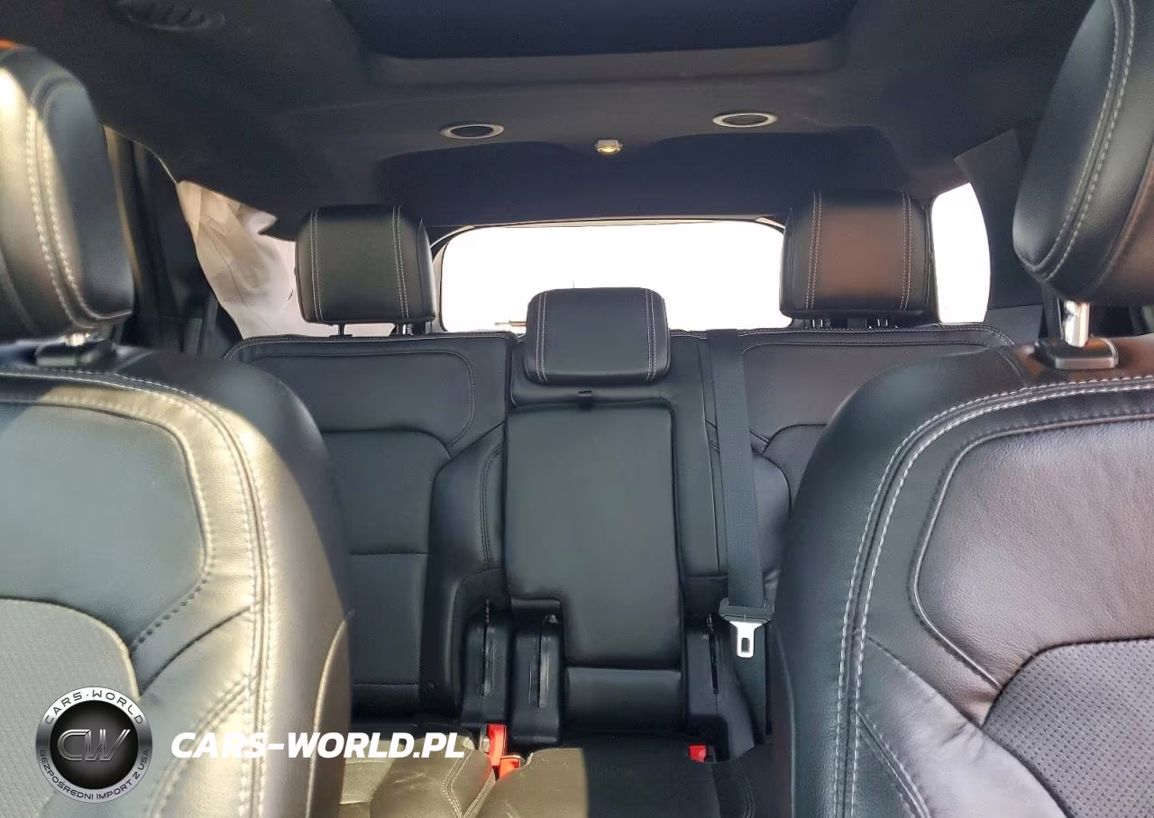 2017 Ford Explorer Limited VIN:1FM5K8F80HGE26720 - 10