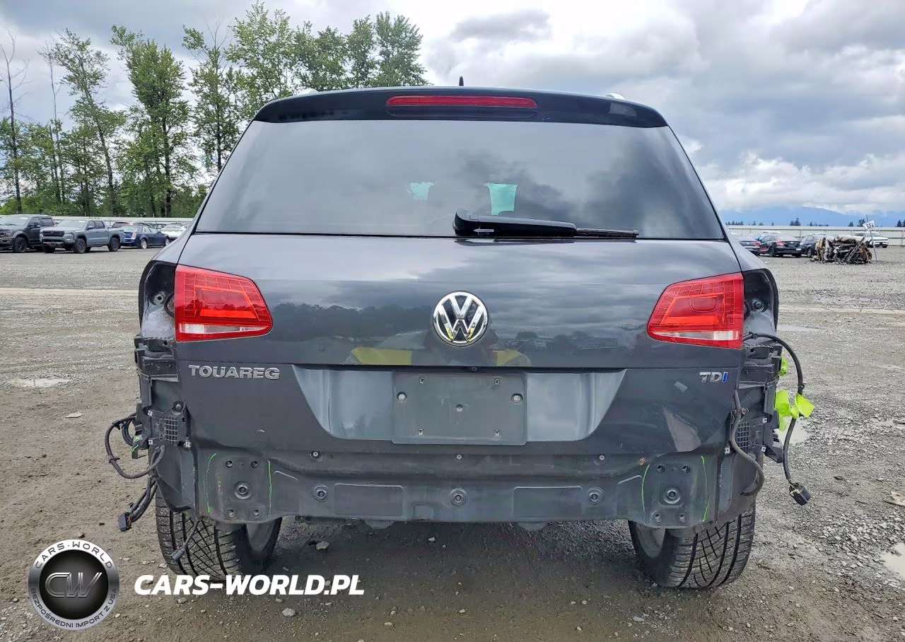 2015 Volkswagen Touareg V6 Tdi VIN:WVGEP9BP7FD003944 - 6