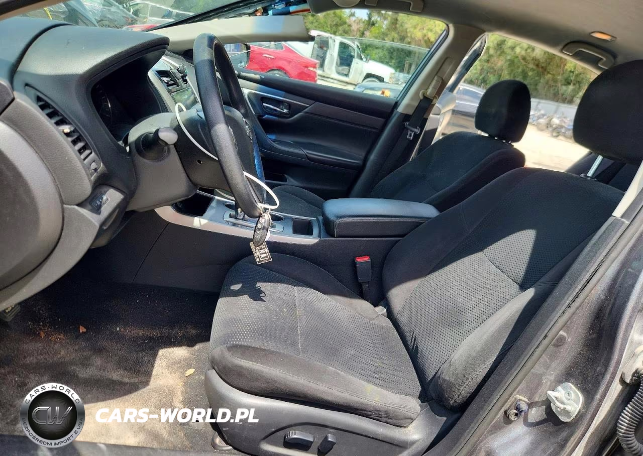 2015 Nissan Altima 2.5 S VIN:1N4AL3AP1FN899686 - 7