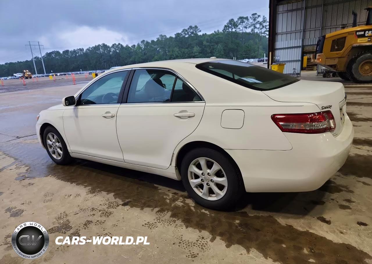 2010 Toyota Camry Le VIN:4T1BF3EK5AU558760 - 2