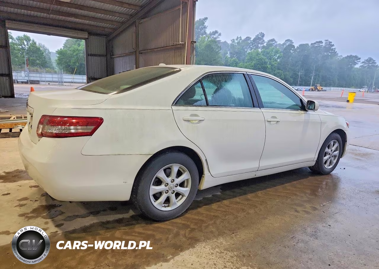 2010 Toyota Camry Le VIN:4T1BF3EK5AU558760 - 3