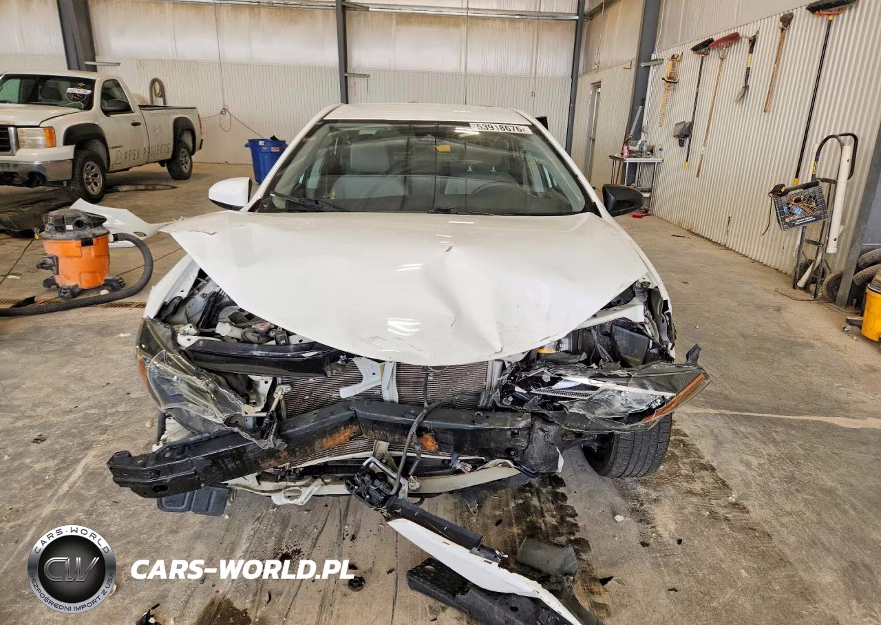 2017 Toyota Corolla Le VIN:5YFBURHE3HP730875 - 5