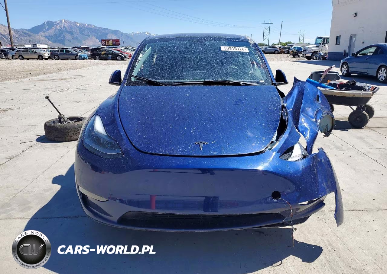 2023 Tesla Model Y VIN:7SAYGAEE5PF853243 - 5