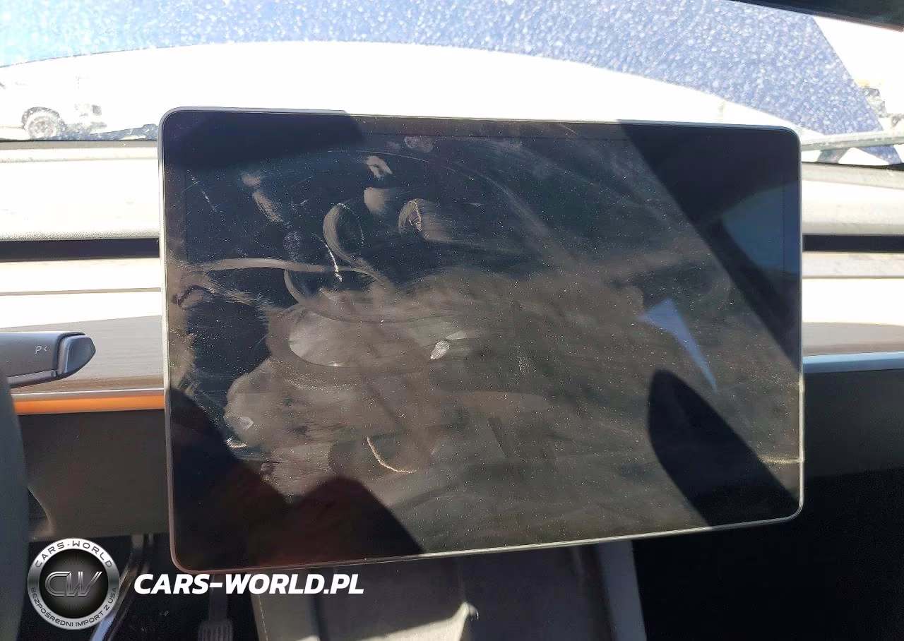 2023 Tesla Model Y VIN:7SAYGAEE5PF853243 - 9