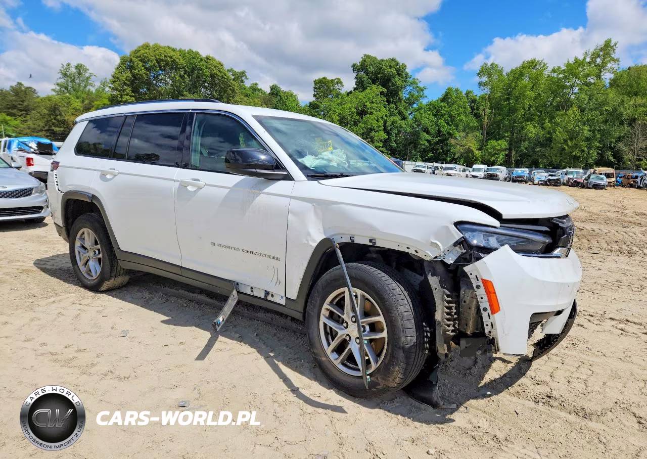 2023 Jeep Grand Cherokee L Laredo VIN:1C4RJKAG5P8824275 - 4