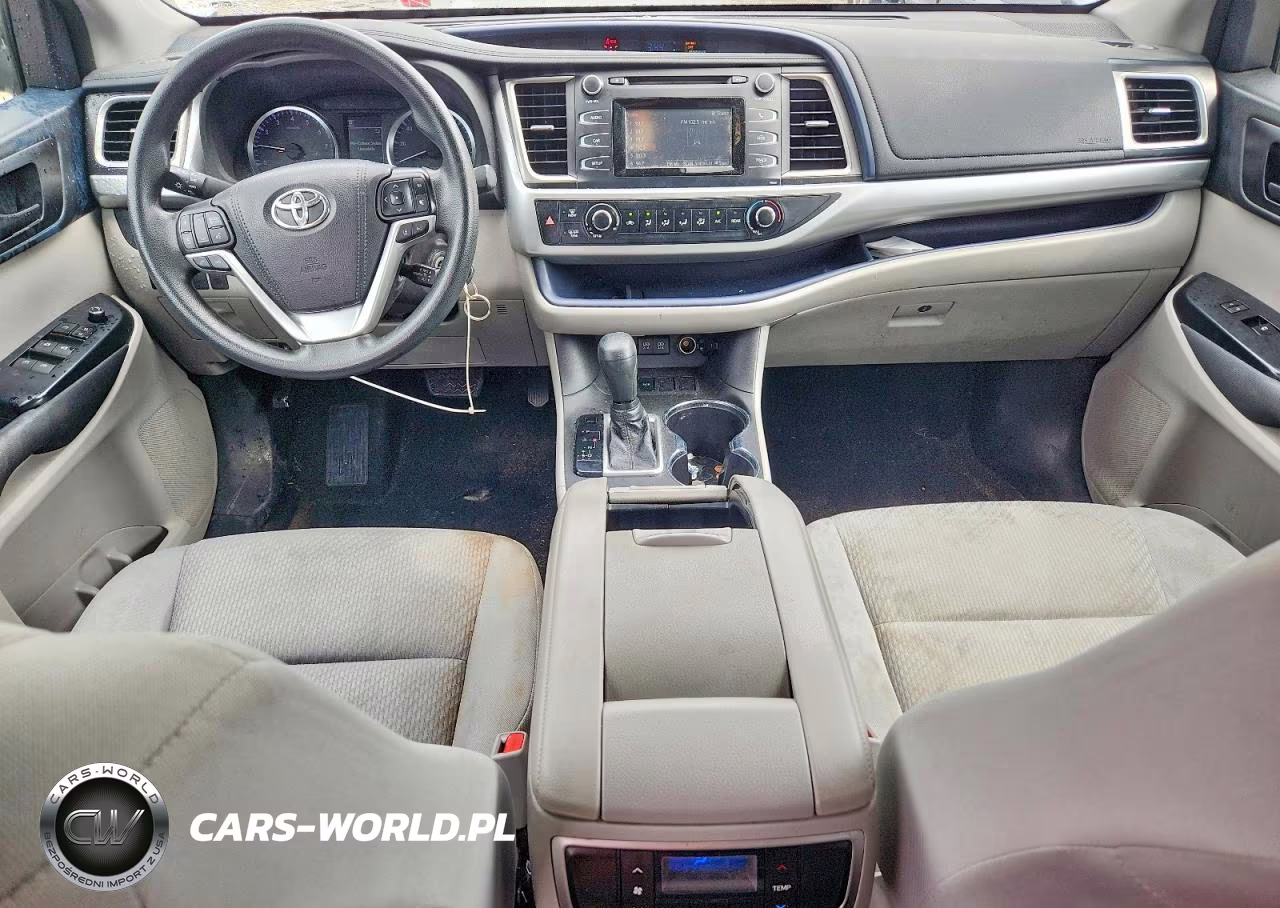 2018 Toyota Highlander Le VIN:5TDZARFH5JS036920 - 8