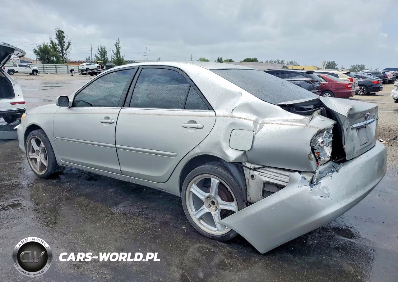 2002 Toyota Camry Le VIN:4T1BE32K92U099404 - 2