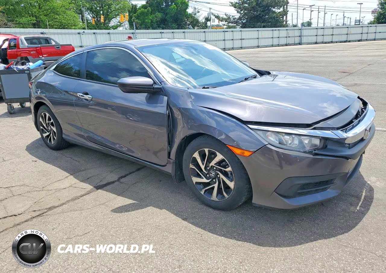 2016 Honda Civic 2D Tou VIN:2HGFC4B01GH315015 - 4