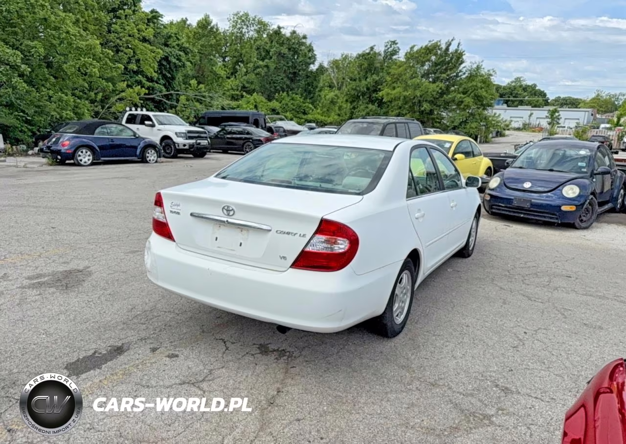 2003 Toyota Camry Le V6 VIN:4T1BF32KX3U060738 - 4