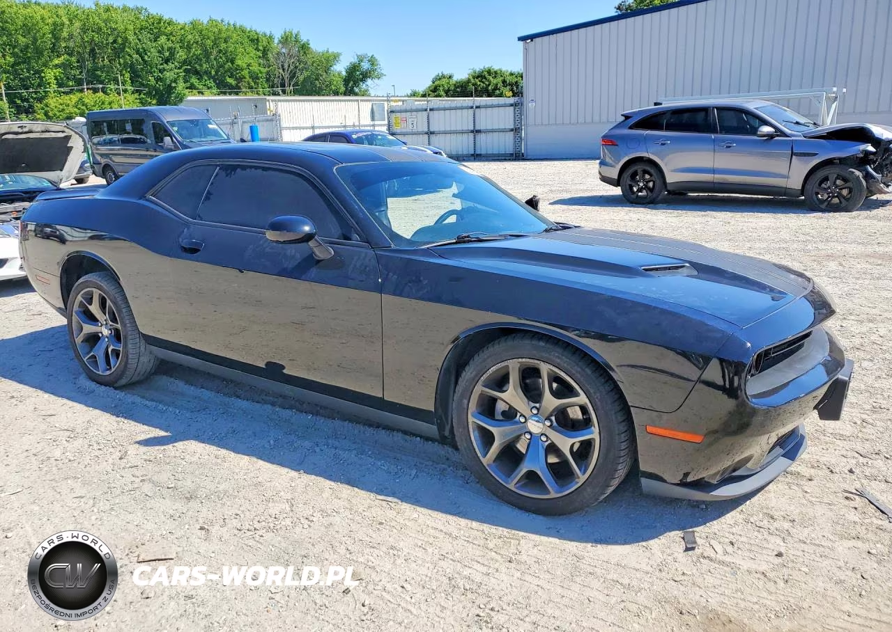 2015 Dodge Challenger Sxt Plus VIN:2C3CDZBG8FH912593 - 4